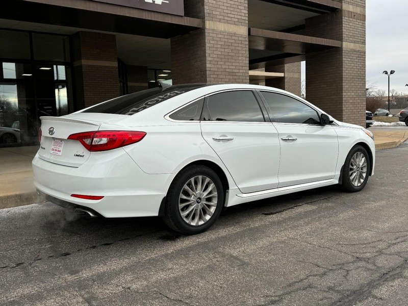 Hyundai Sonata Vehicle Image 03