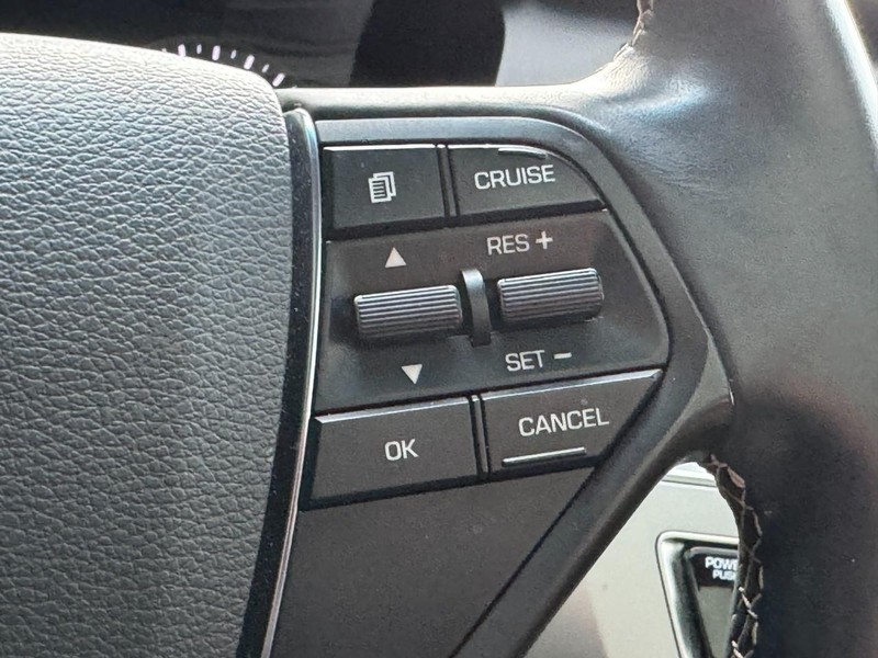 Hyundai Sonata Vehicle Image 18