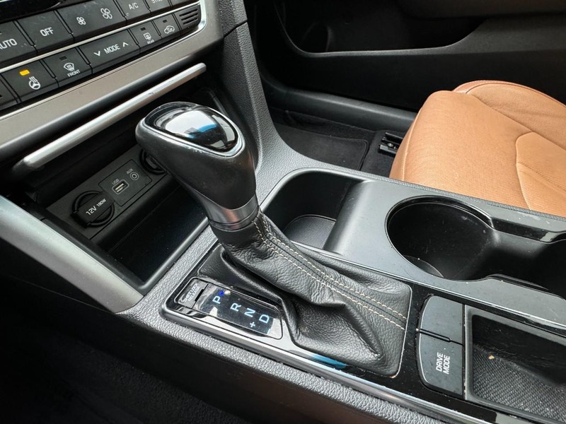 Hyundai Sonata Vehicle Image 21