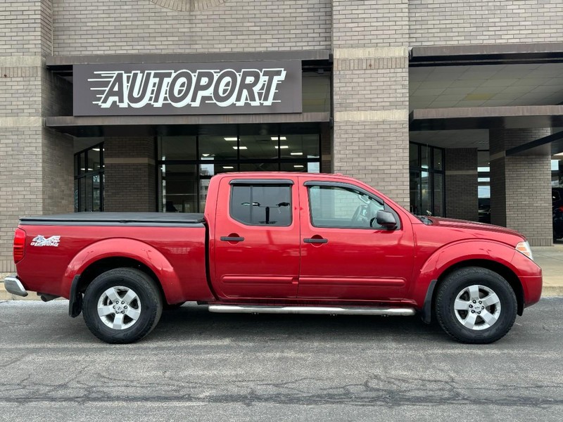 Nissan Frontier Vehicle Image 02