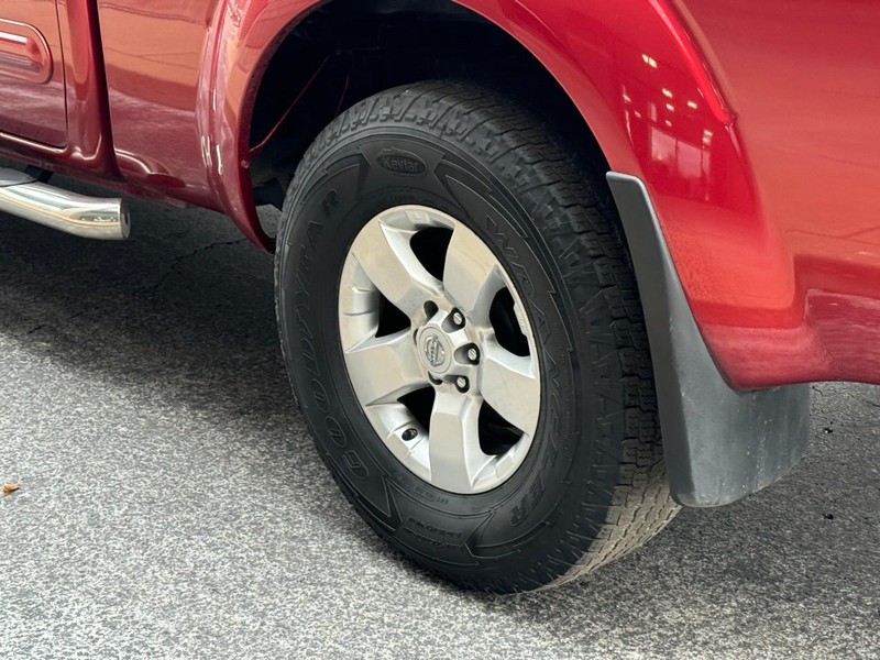 Nissan Frontier Vehicle Image 05