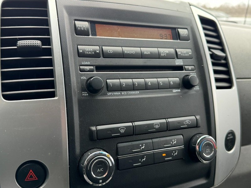 Nissan Frontier Vehicle Image 20