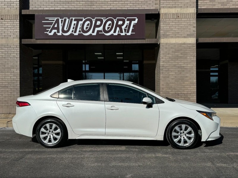Toyota Corolla Vehicle Image 02
