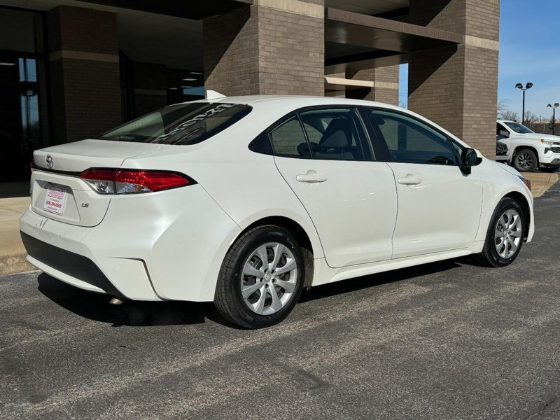 Toyota Corolla Vehicle Image 03