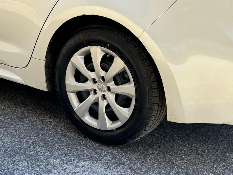 Toyota Corolla Vehicle Image 05