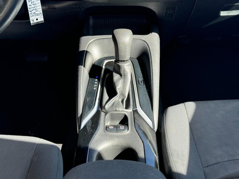 Toyota Corolla Vehicle Image 14