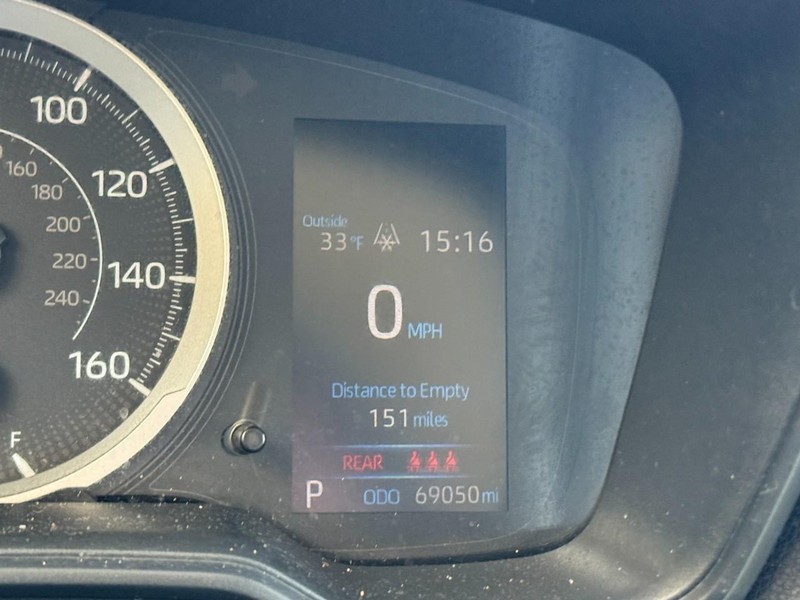 Toyota Corolla Vehicle Image 18