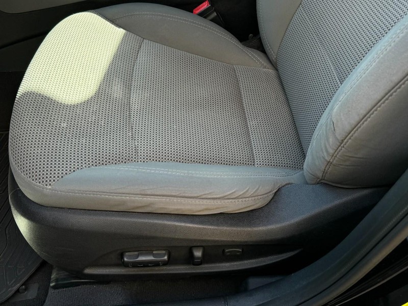 Hyundai Sonata Vehicle Image 23