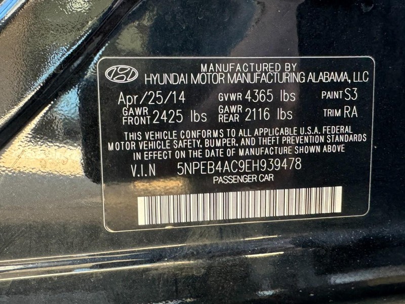 Hyundai Sonata Vehicle Image 24