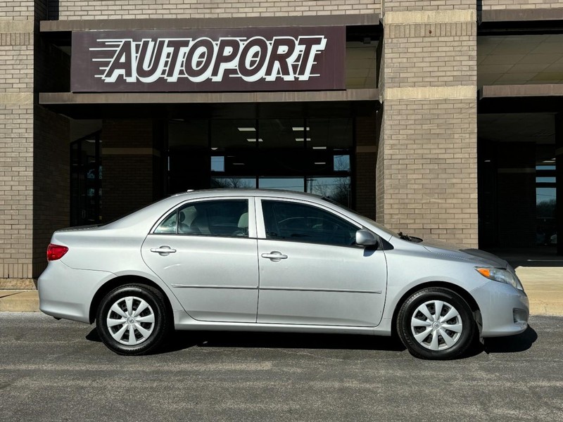 Toyota Corolla Vehicle Image 02