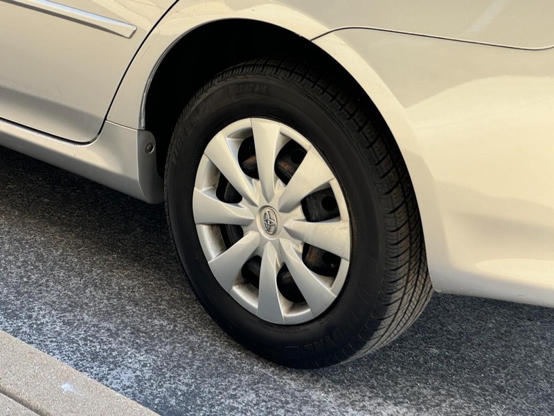 Toyota Corolla Vehicle Image 05
