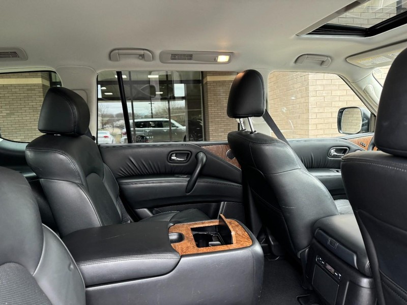 Nissan Armada Vehicle Image 10