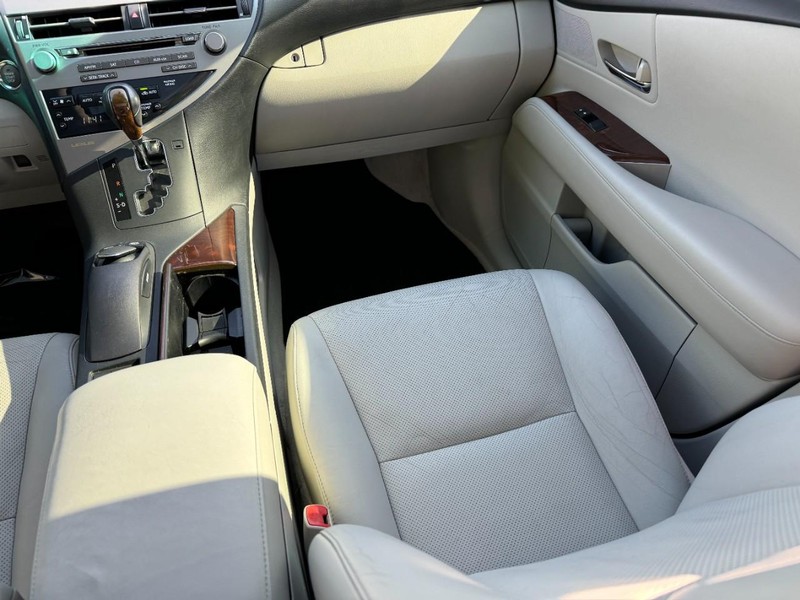 Lexus RX 350 Vehicle Image 15
