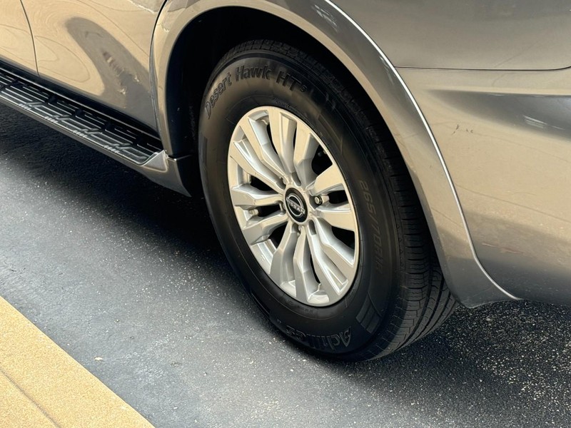 Nissan Armada Vehicle Image 05