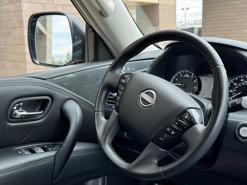 Nissan Armada Vehicle Image 13