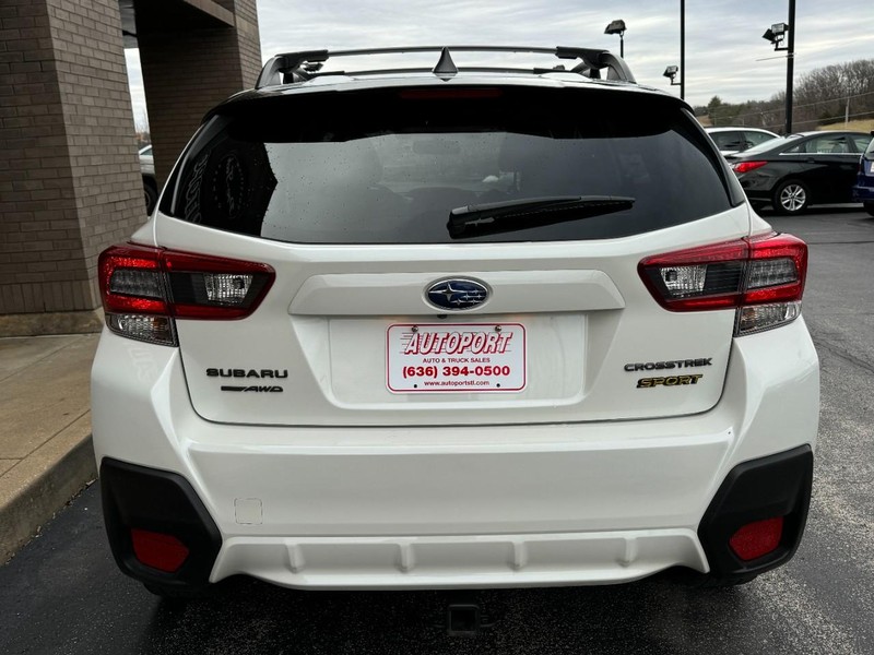 Subaru Crosstrek Vehicle Image 09