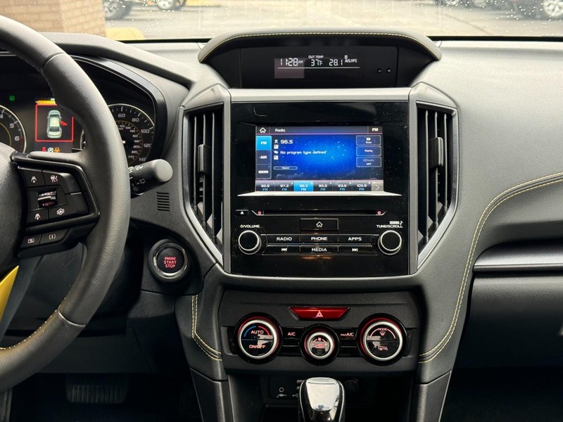 Subaru Crosstrek Vehicle Image 13