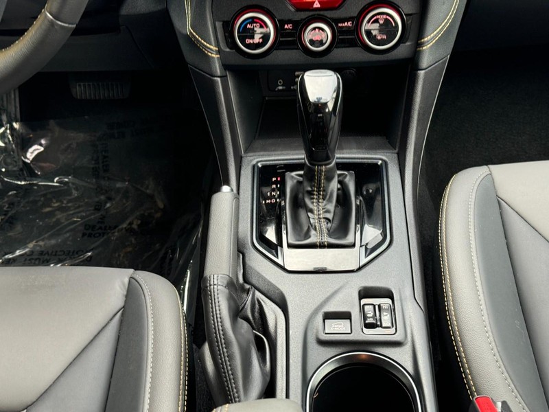 Subaru Crosstrek Vehicle Image 14