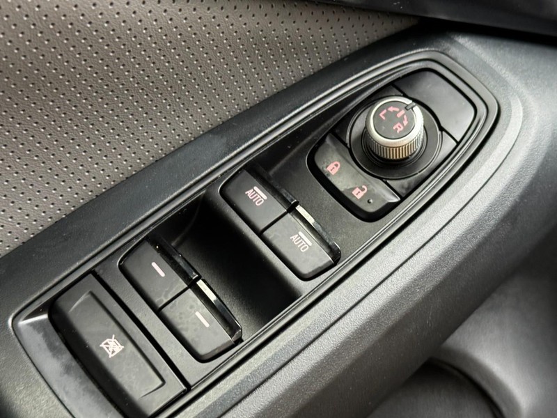 Subaru Crosstrek Vehicle Image 22