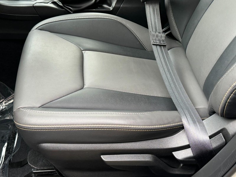 Subaru Crosstrek Vehicle Image 23