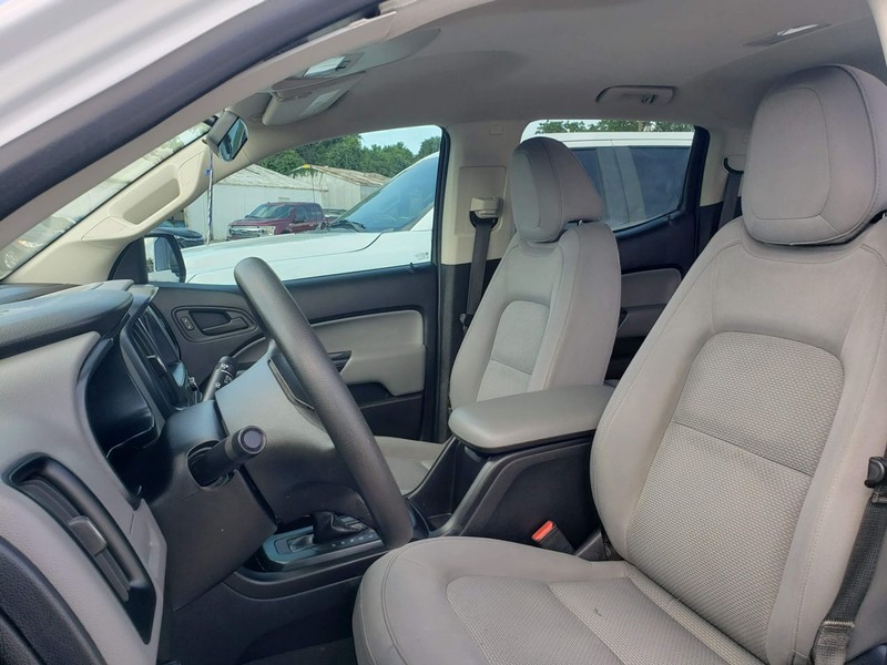 Chevrolet Colorado Vehicle Full-screen Gallery Image 07