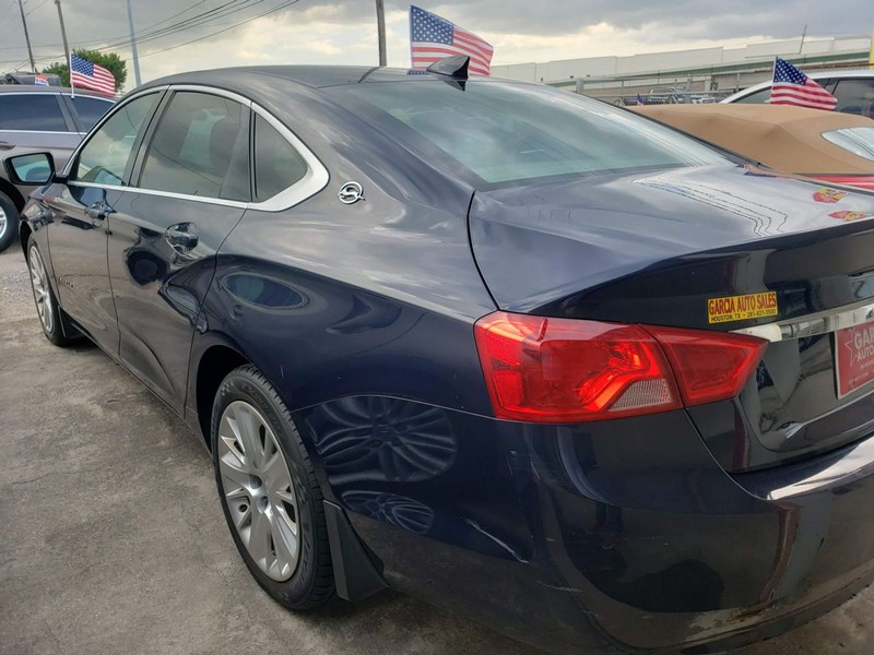 Chevrolet Impala Vehicle Full-screen Gallery Image 03