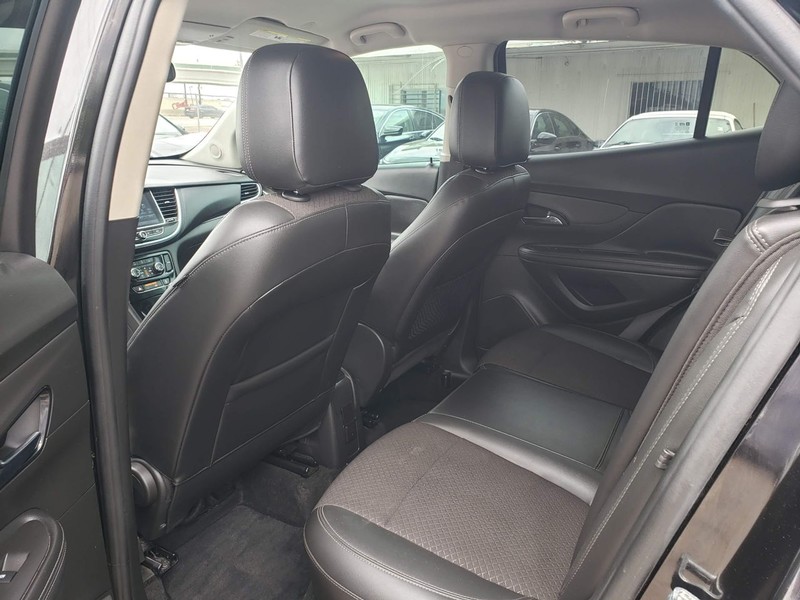 Buick Encore Vehicle Full-screen Gallery Image 07