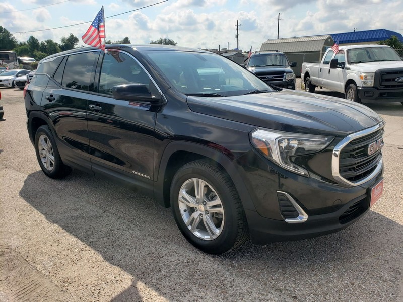 GMC Terrain Vehicle Full-screen Gallery Image 04