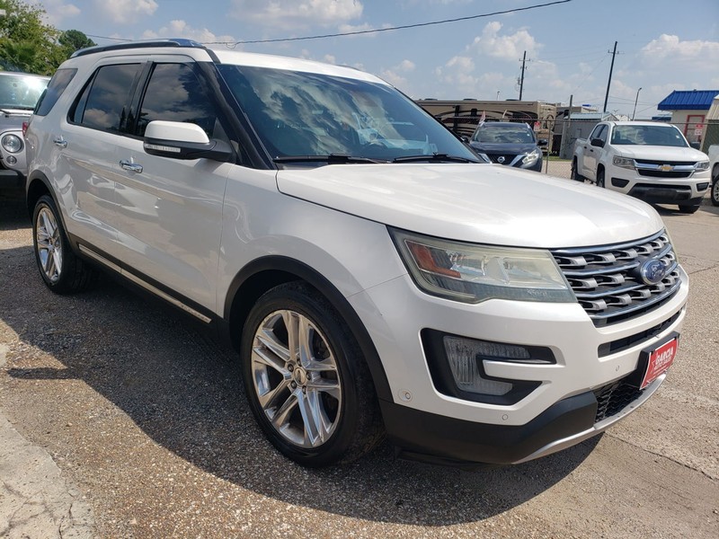 Ford Explorer Vehicle Full-screen Gallery Image 02