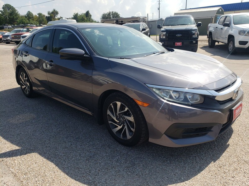 Honda Civic Sedan Vehicle Full-screen Gallery Image 03