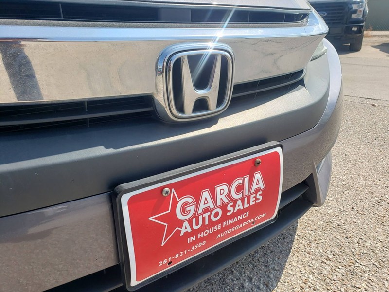 Honda Civic Sedan Vehicle Full-screen Gallery Image 04