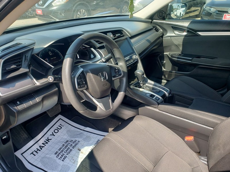 Honda Civic Sedan Vehicle Full-screen Gallery Image 05