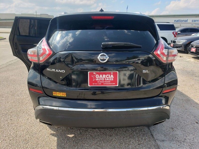 Nissan Murano Vehicle Full-screen Gallery Image 09