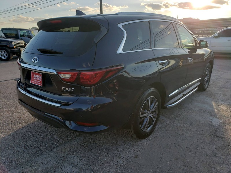 INFINITI QX60 Vehicle Full-screen Gallery Image 04