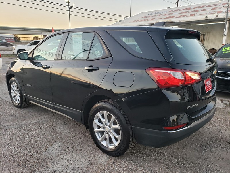 Chevrolet Equinox Vehicle Full-screen Gallery Image 04