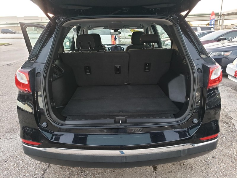 Chevrolet Equinox Vehicle Full-screen Gallery Image 08