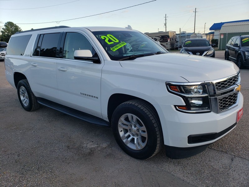 Chevrolet Suburban Vehicle Full-screen Gallery Image 02