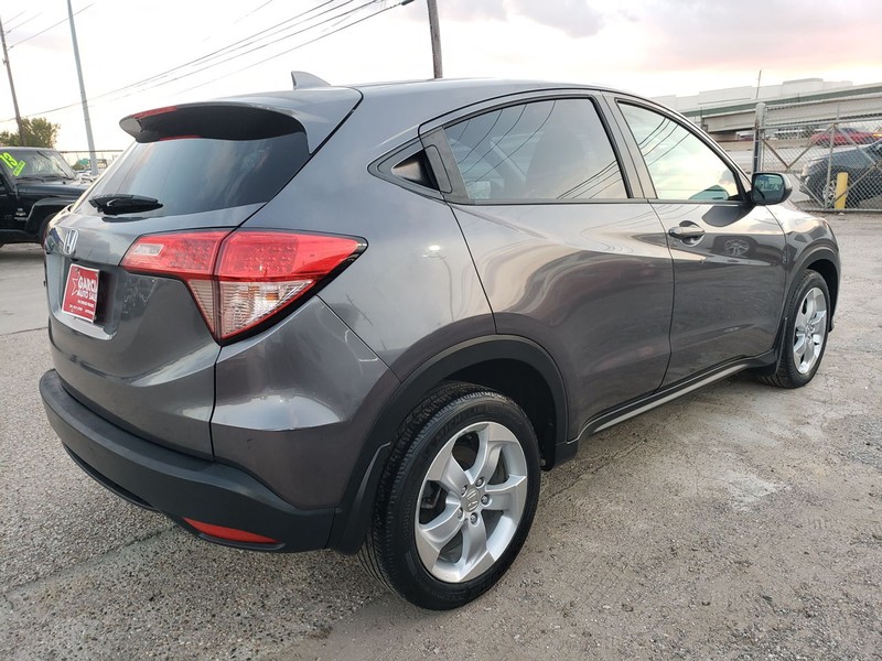 Honda HR-V Vehicle Full-screen Gallery Image 02