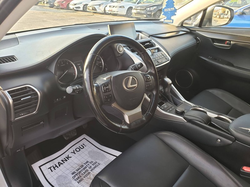 Lexus NX Vehicle Full-screen Gallery Image 04