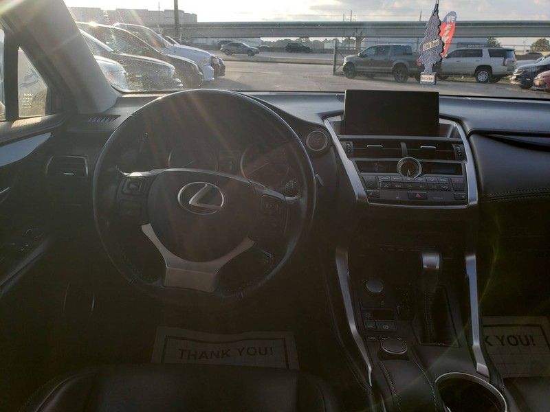 Lexus NX Vehicle Full-screen Gallery Image 05