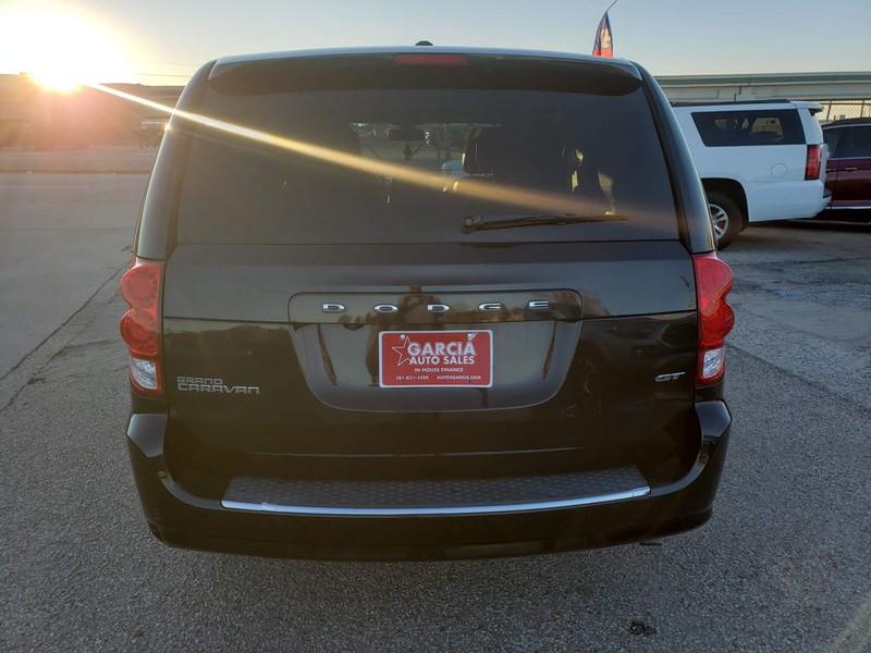 Dodge Grand Caravan Vehicle Full-screen Gallery Image 04