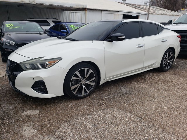 more details - nissan maxima