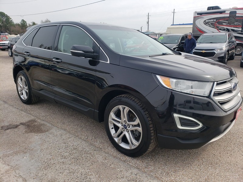 Ford Edge Vehicle Full-screen Gallery Image 03