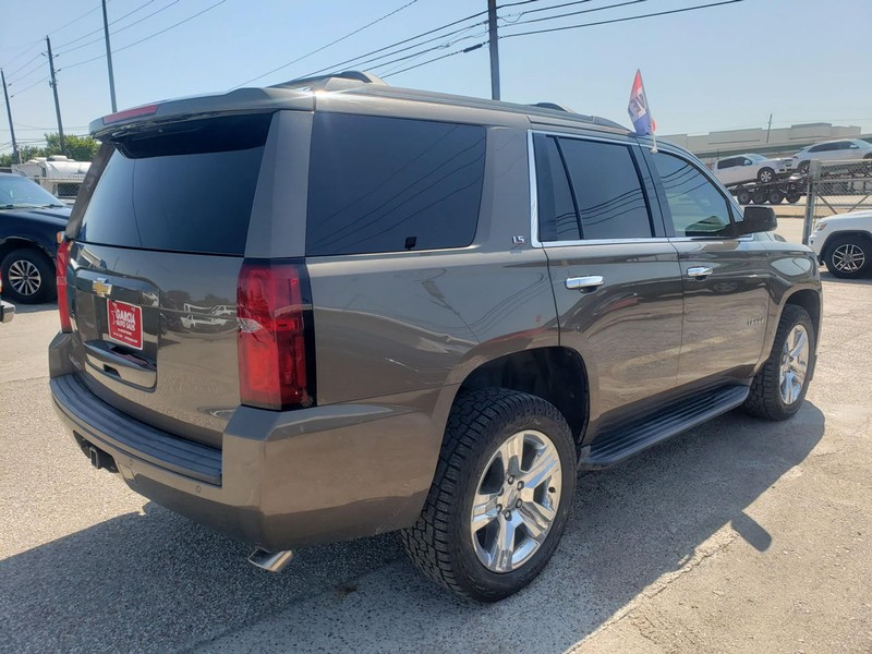 Chevrolet Tahoe Vehicle Full-screen Gallery Image 03