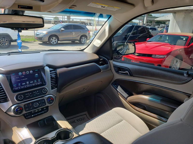 Chevrolet Tahoe Vehicle Full-screen Gallery Image 07