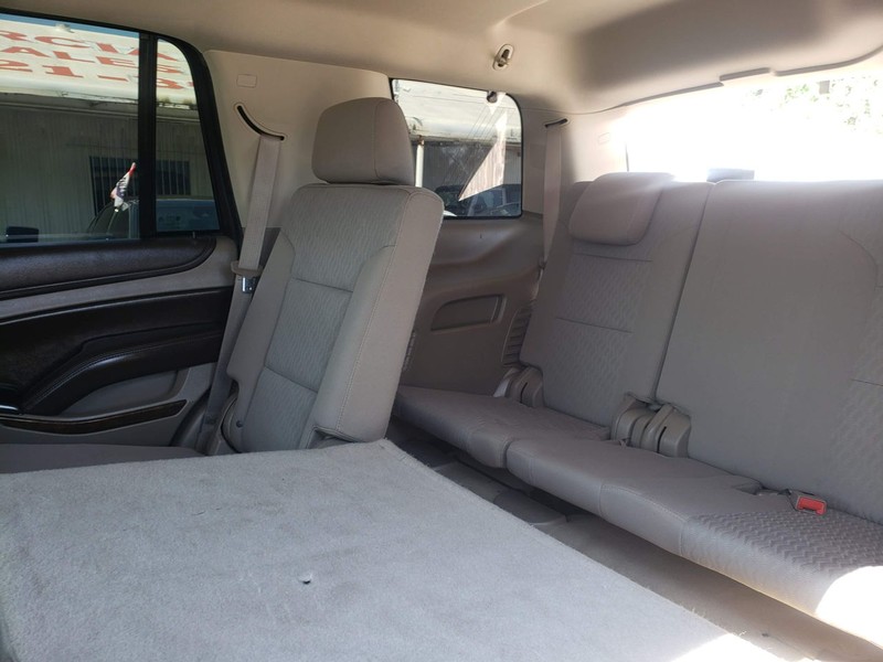 Chevrolet Tahoe Vehicle Full-screen Gallery Image 09