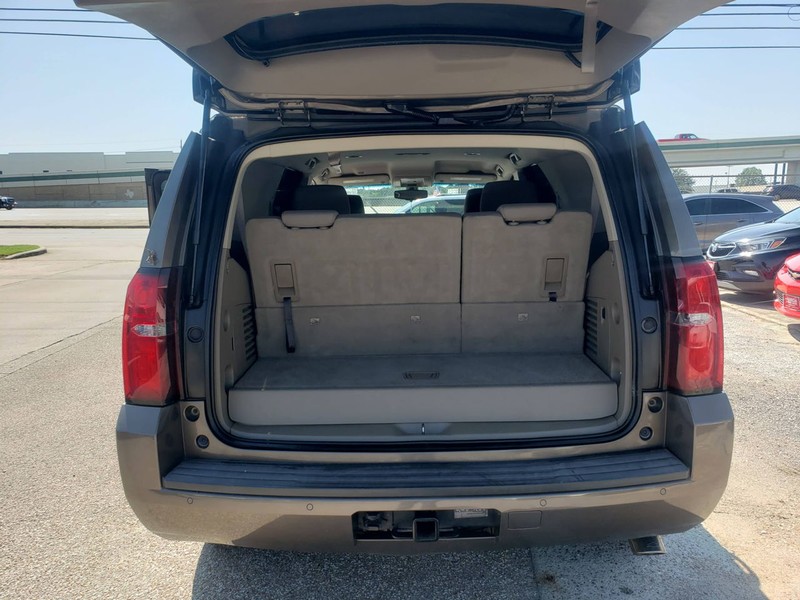 Chevrolet Tahoe Vehicle Full-screen Gallery Image 11