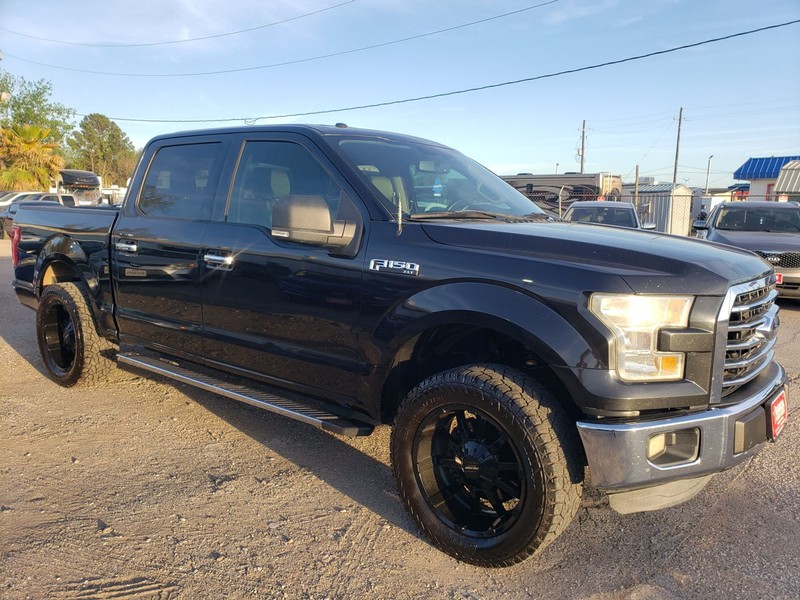 Ford F-150 Vehicle Full-screen Gallery Image 02