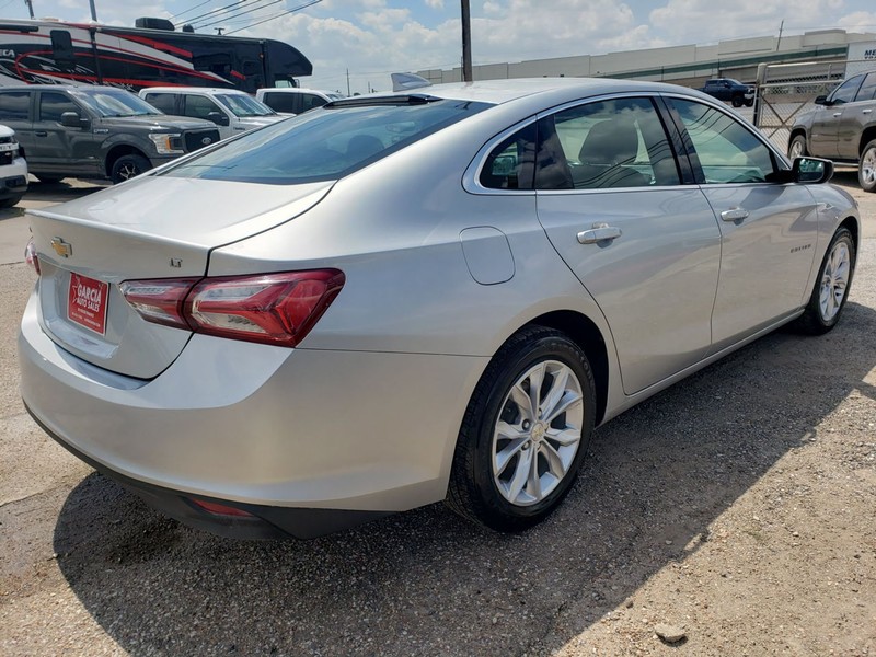 Chevrolet Malibu Vehicle Full-screen Gallery Image 03