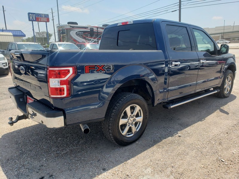 Ford F-150 Vehicle Full-screen Gallery Image 04